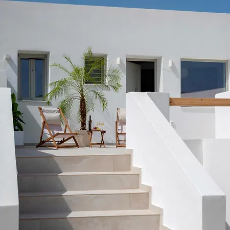 Paros Comfort